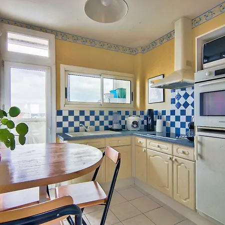 Apartment Large For 6 People / Les Chalets \ *